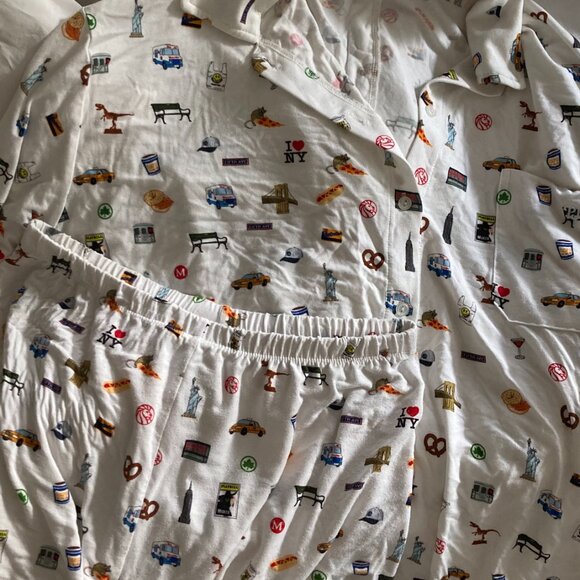 PJs by JP NYC Lady Liberty Broadway pajama set // Sz M/L - Picture 4 of 6